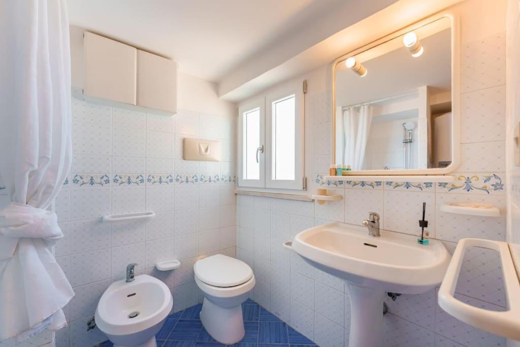 プロチーダLa Casa Di Nina A Corricellaアパートメント エクステリア 写真
